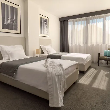Atrium Hotel 5*