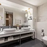 Ξενοδοχείο Atrium 5*