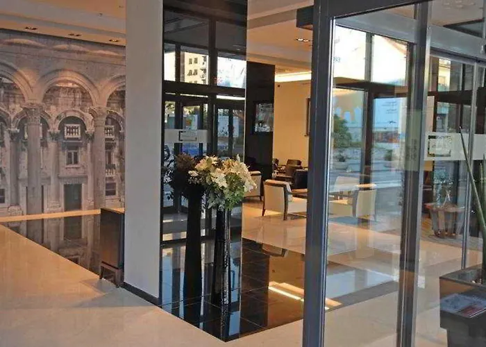 Atrium Hotell