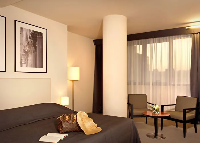 Hotell Atrium 5*