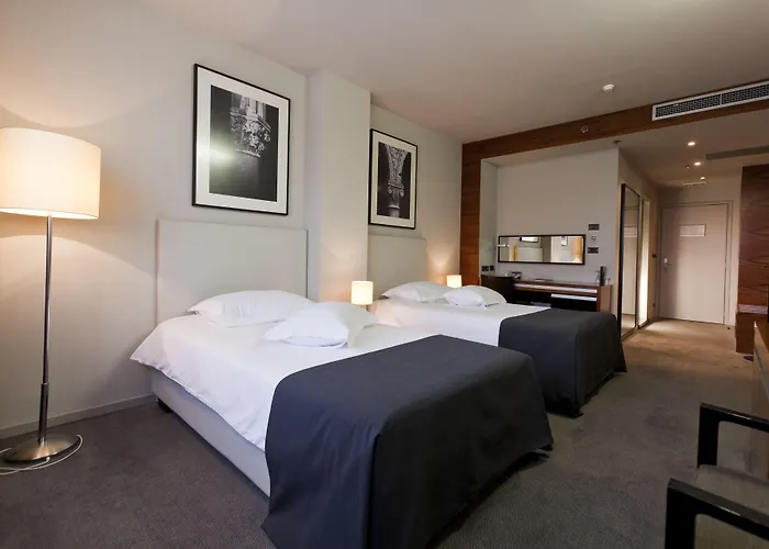 Atrium Hotell 5*