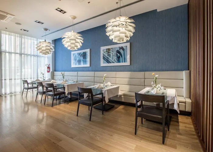 アトリウム ホテル 5*