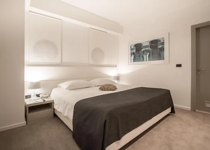 アトリウム ホテル 5*