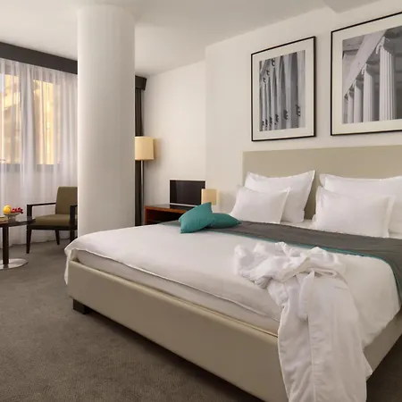 Atrium Hotel 5*