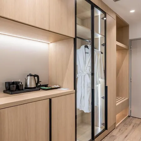 Atrium 5*