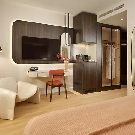 Atrium Hotel