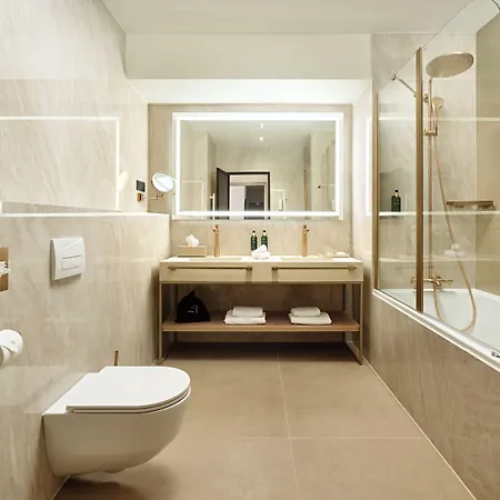 Otel Atrium 5*