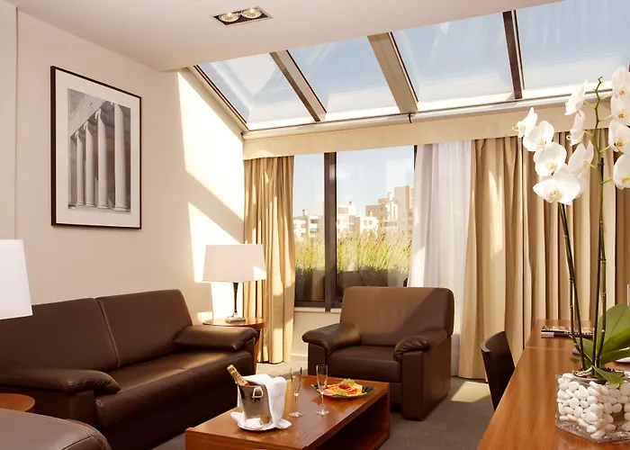 Atrium Hotel